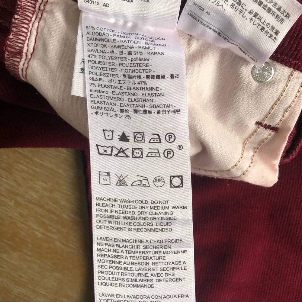 Levi's Corduroy Pants Womens Size 24 Wedgie Straight Burgundy Red Button Fly - Picture 13 of 14